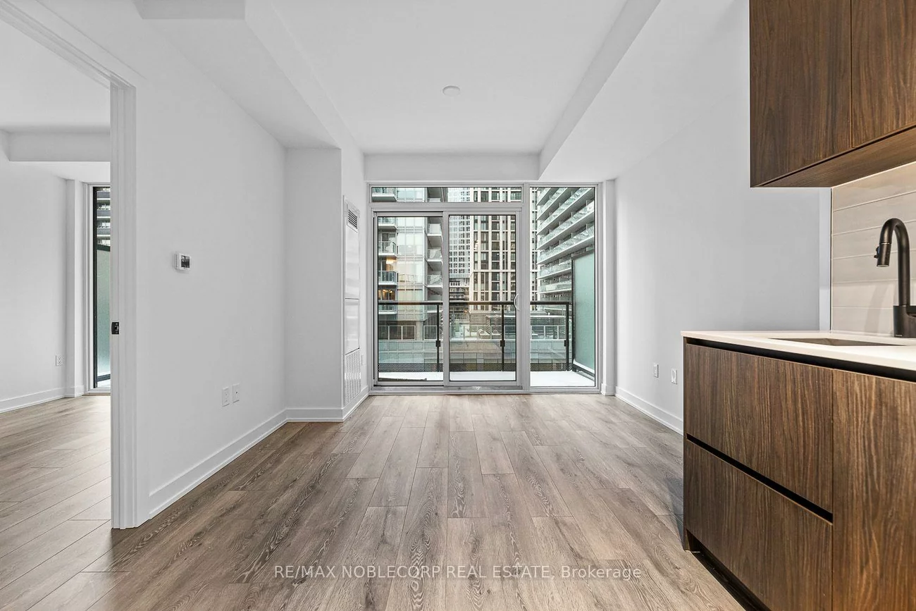 117, Broadway, Mount Pleasant West, Toronto