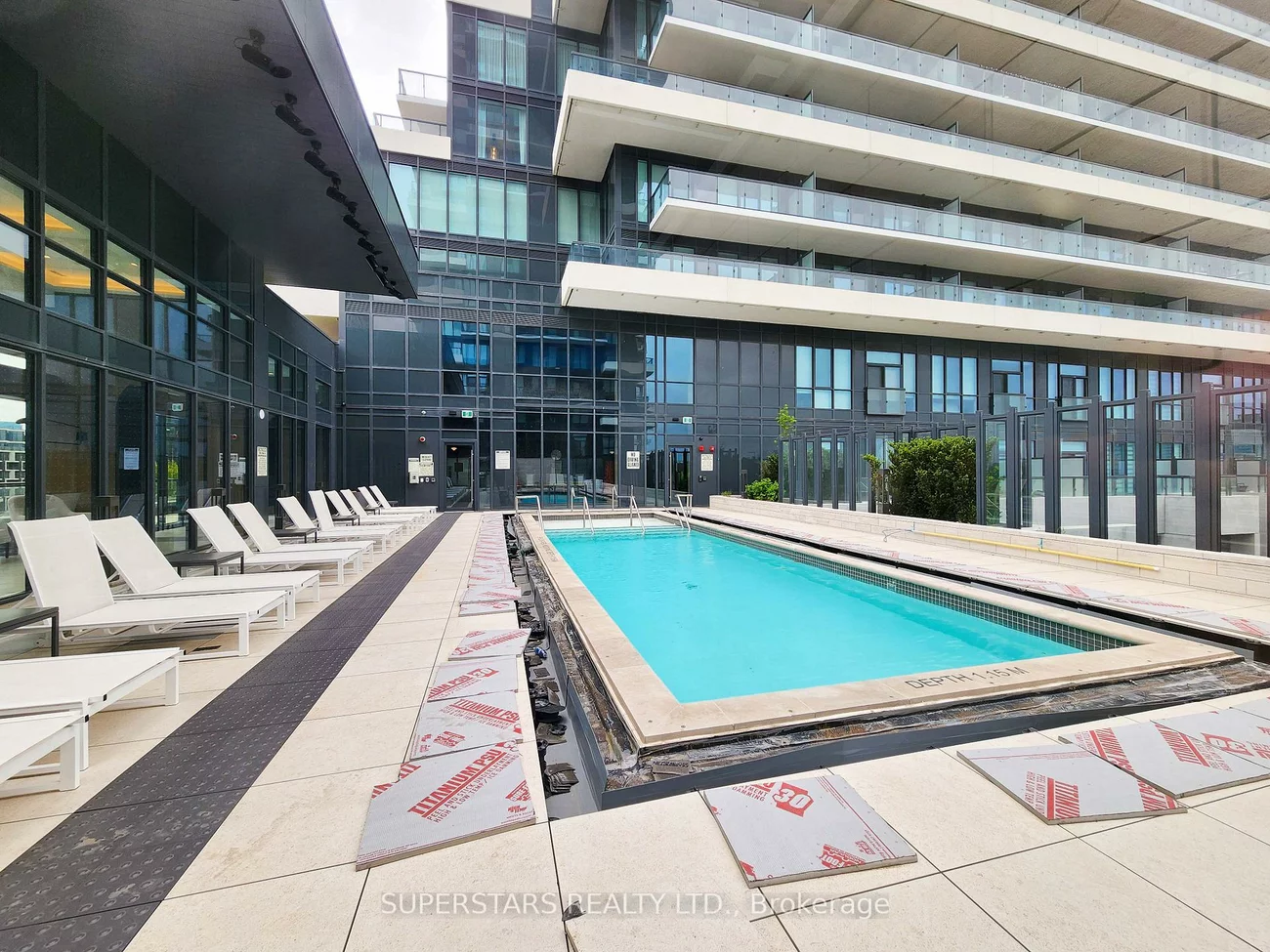 20, Inn On The Park, Banbury-Don Mills, Toronto