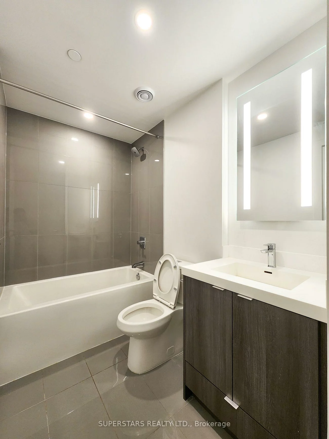 20, Inn On The Park, Banbury-Don Mills, Toronto
