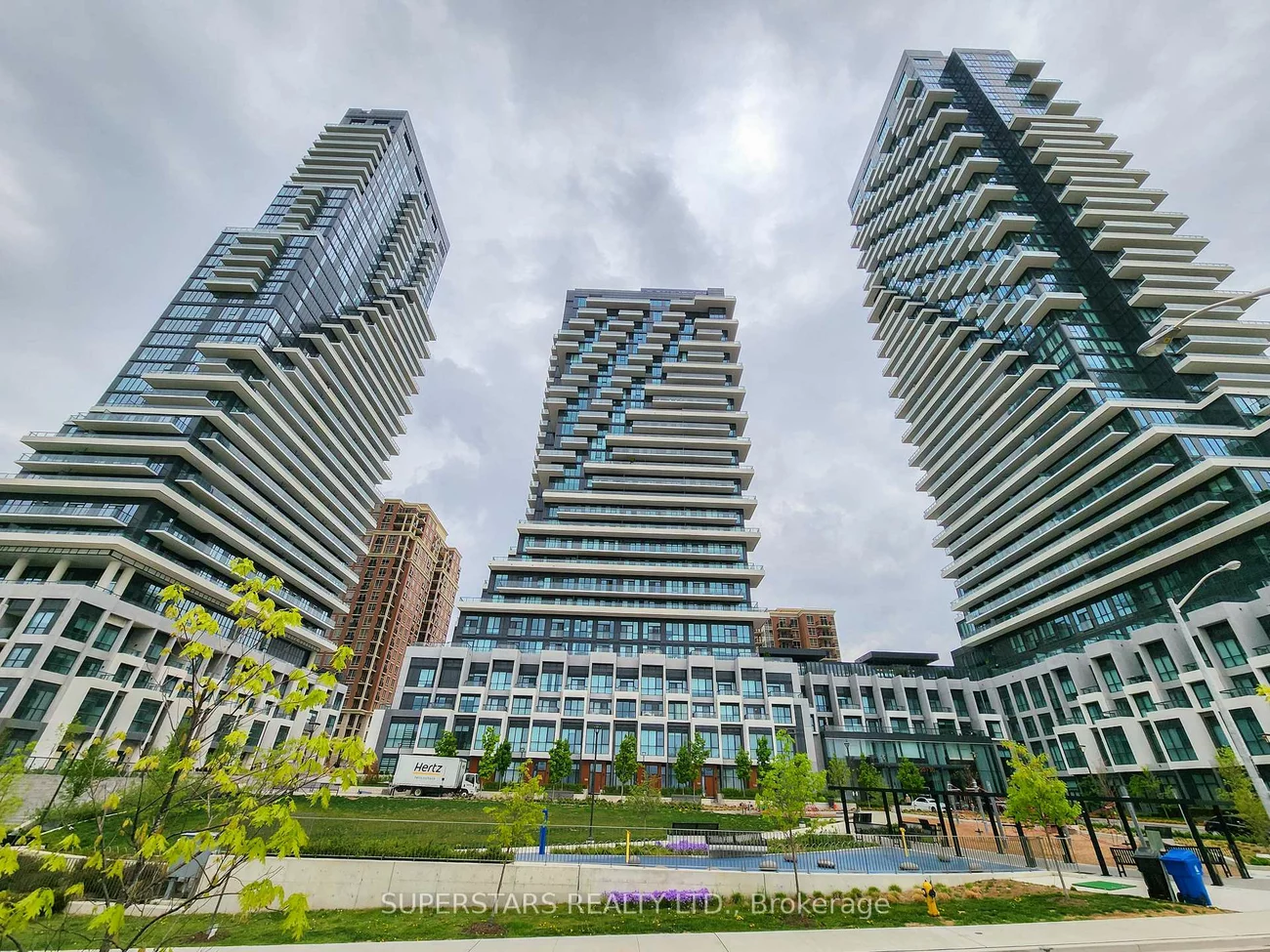 20, Inn On The Park, Banbury-Don Mills, Toronto