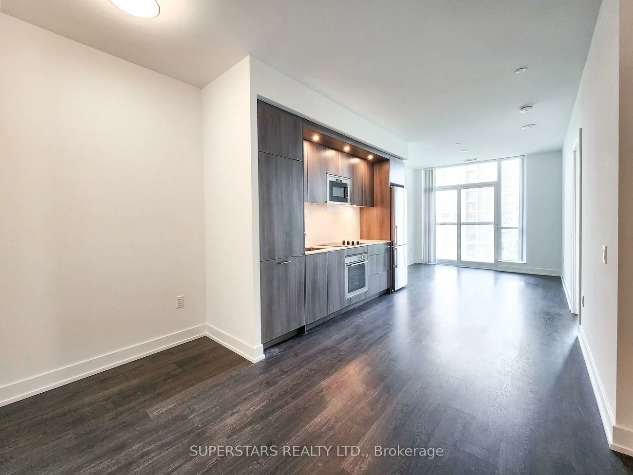 20, Inn On The Park, Banbury-Don Mills, Toronto