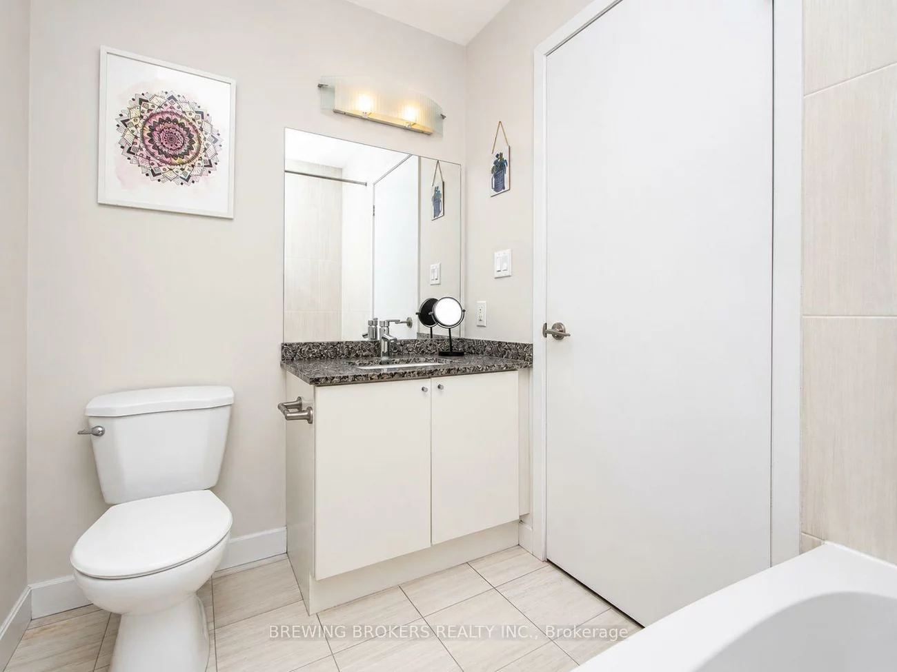 18, Harbour, Waterfront Communities C1, Toronto
