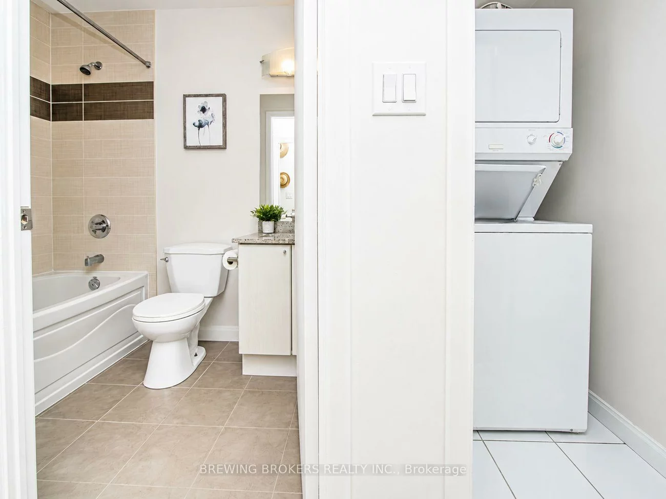 18, Harbour, Waterfront Communities C1, Toronto