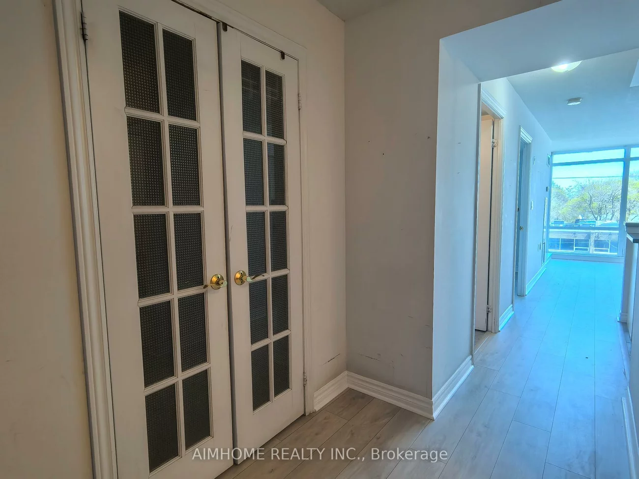 3830, Bathurst, Clanton Park, Toronto