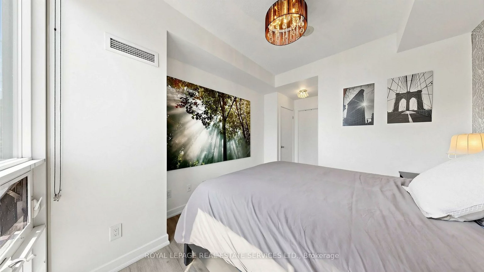 33, Bay, Waterfront Communities C1, Toronto