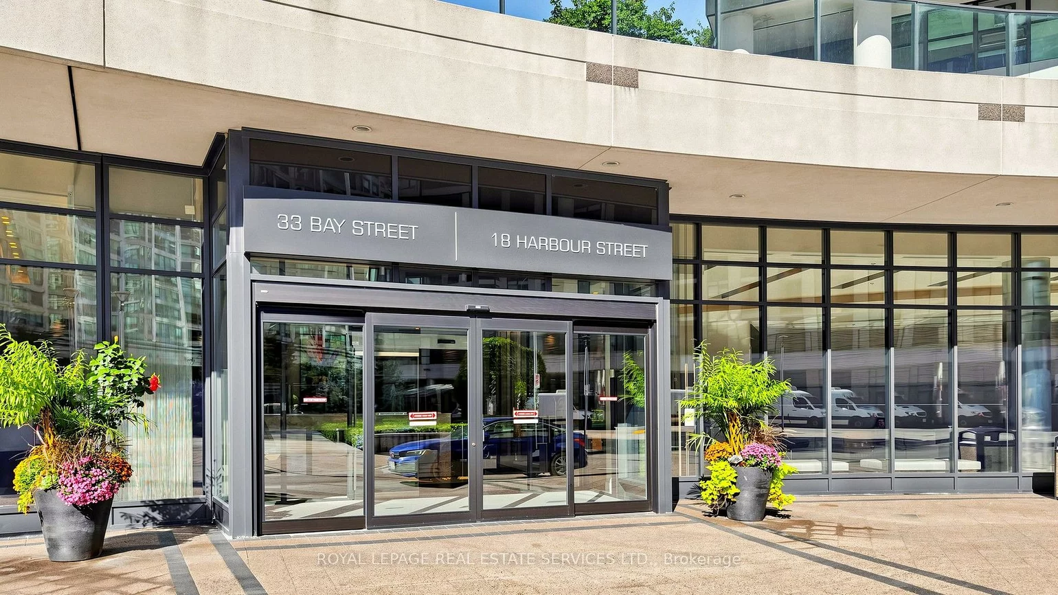33, Bay, Waterfront Communities C1, Toronto