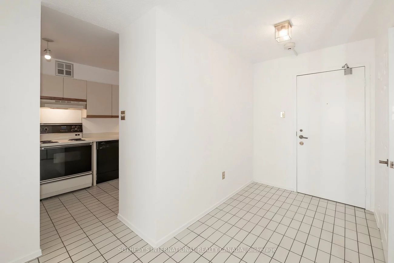 45, Carlton, Church-Yonge Corridor, Toronto