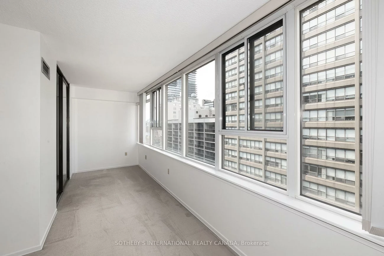 45, Carlton, Church-Yonge Corridor, Toronto