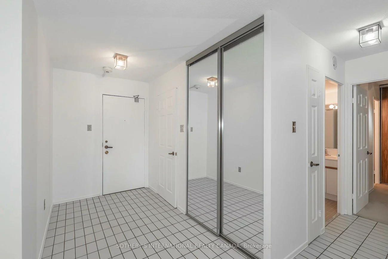 45, Carlton, Church-Yonge Corridor, Toronto