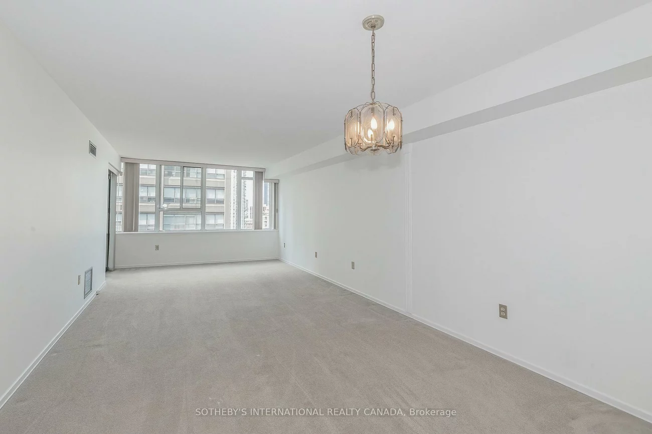 45, Carlton, Church-Yonge Corridor, Toronto