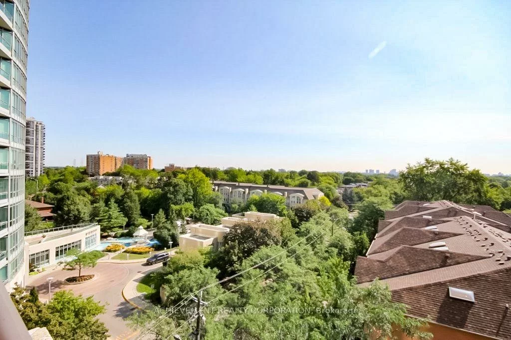 18, Sommerset, Willowdale East, Toronto