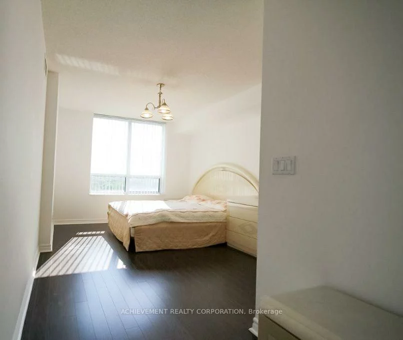 18, Sommerset, Willowdale East, Toronto
