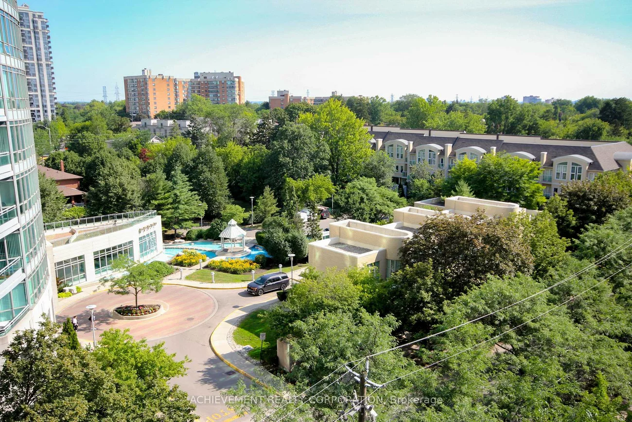 18, Sommerset, Willowdale East, Toronto