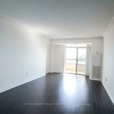 18, Sommerset, Willowdale East, Toronto