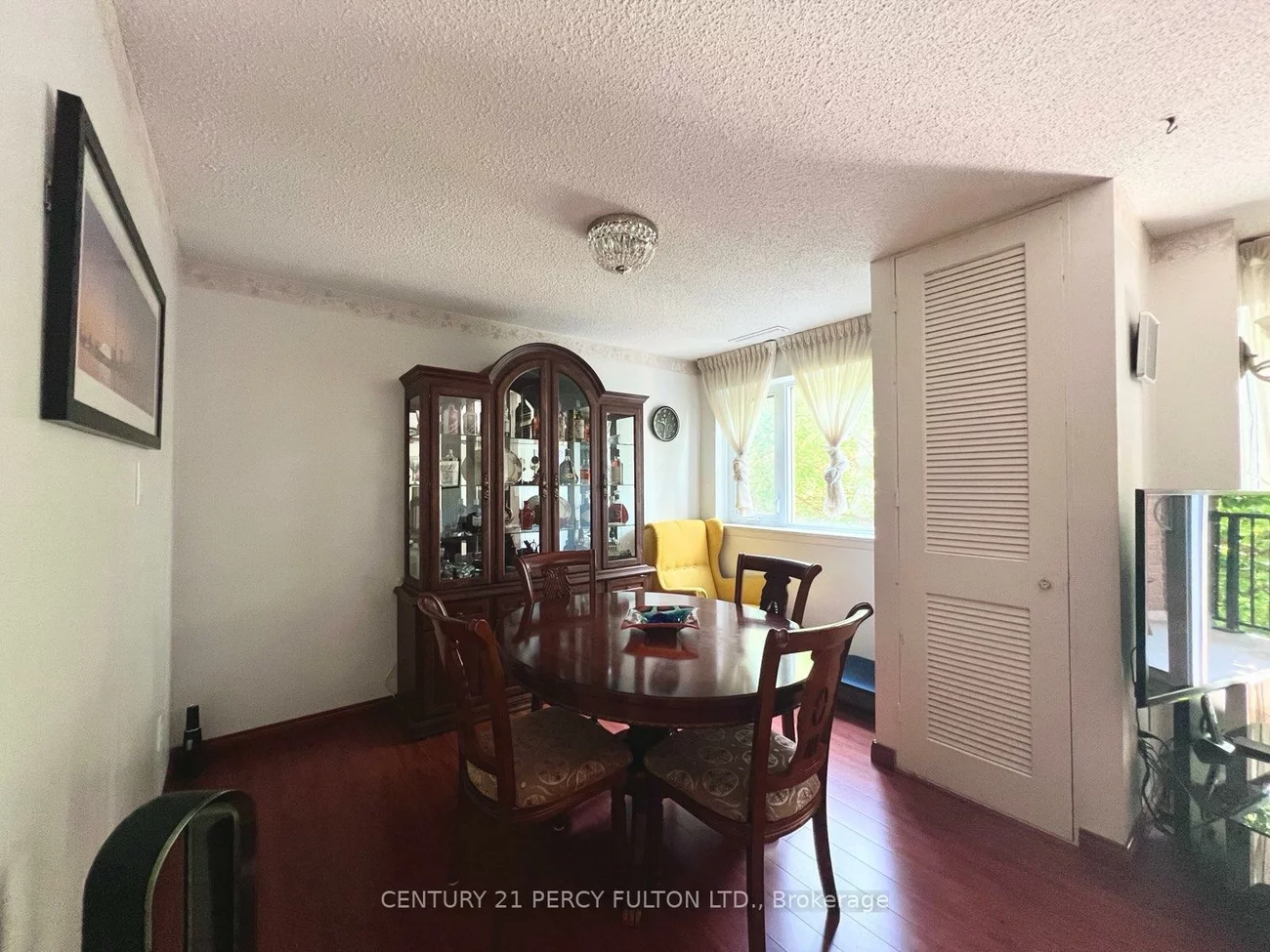 4005, Don Mills, Hillcrest Village, Toronto