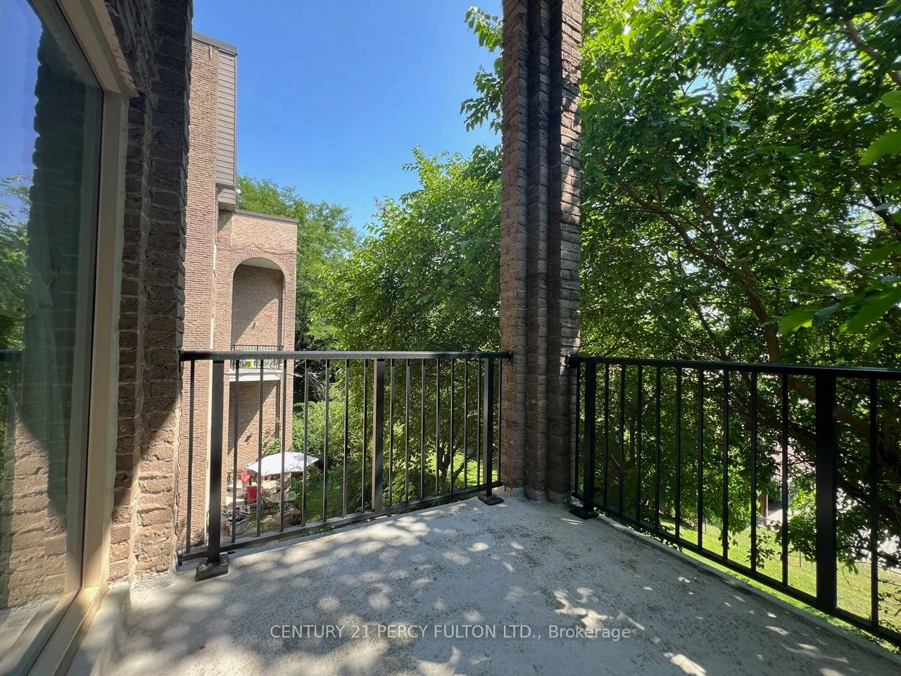 4005, Don Mills, Hillcrest Village, Toronto