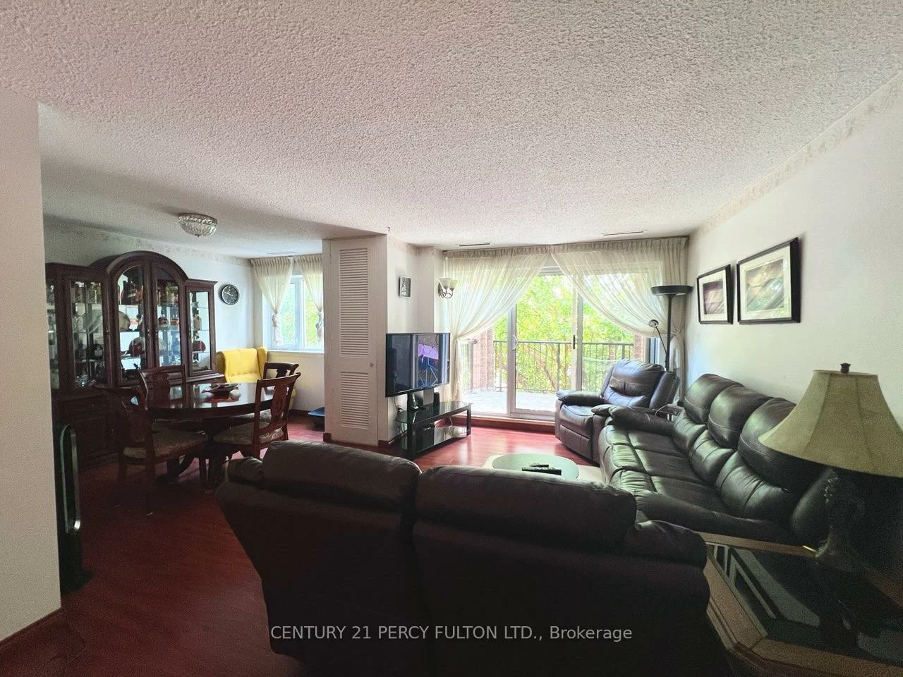 4005, Don Mills, Hillcrest Village, Toronto