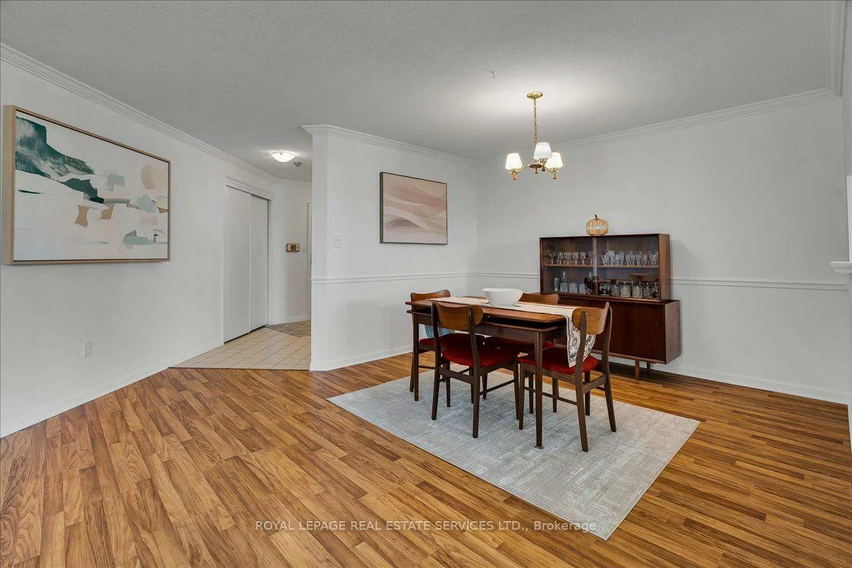 5444, Yonge, Willowdale West, Toronto