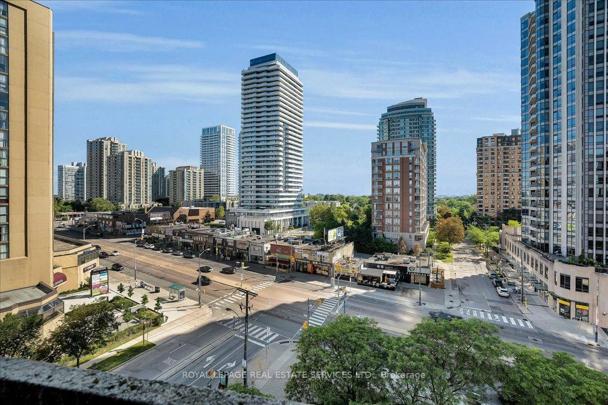 5444, Yonge, Willowdale West, Toronto