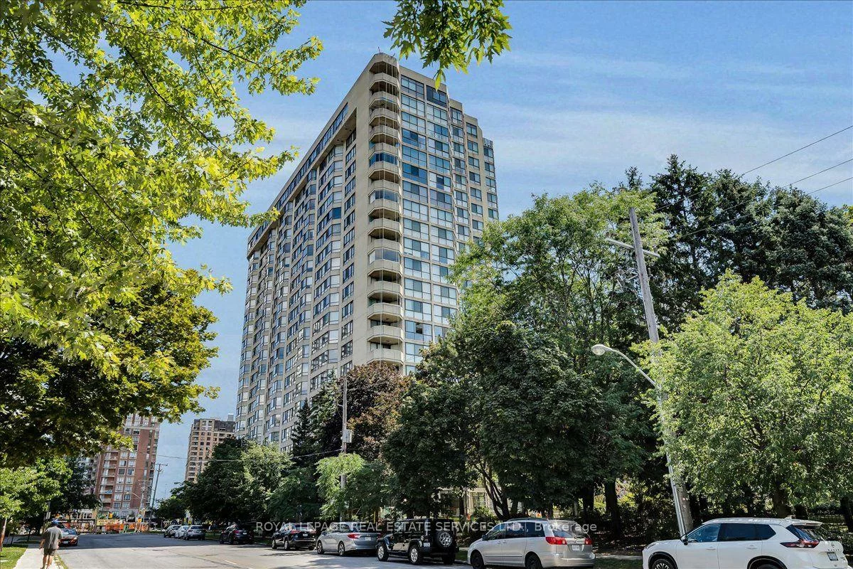 5444, Yonge, Willowdale West, Toronto