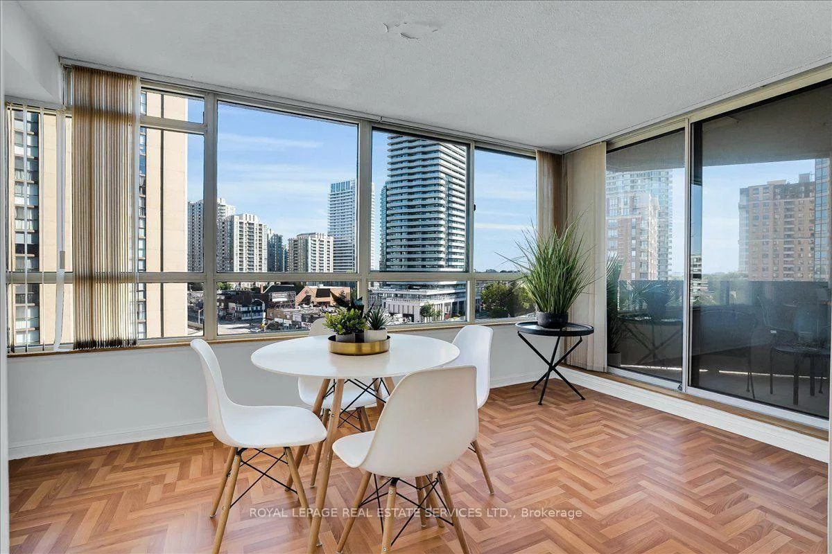 5444, Yonge, Willowdale West, Toronto