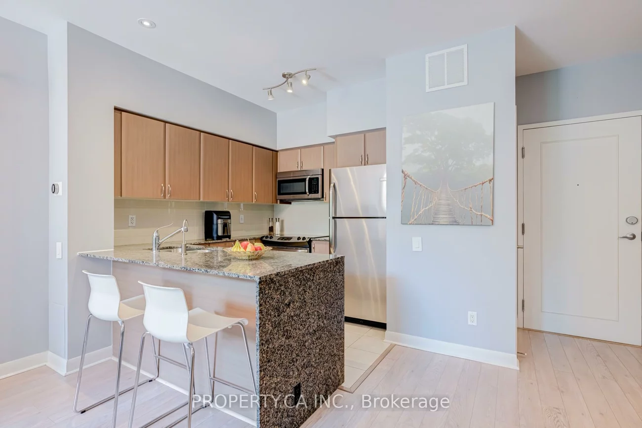 525, Wilson, Clanton Park, Toronto