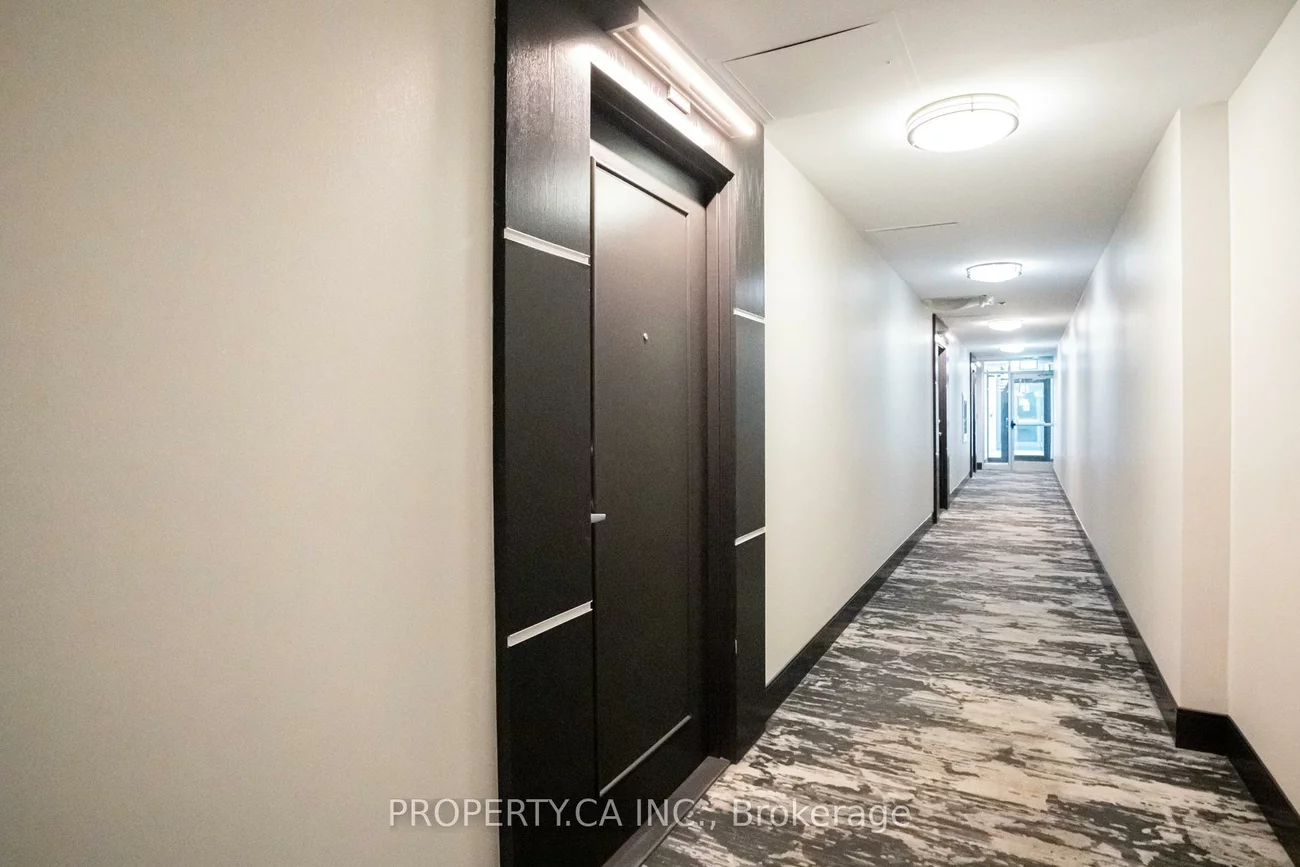 525, Wilson, Clanton Park, Toronto