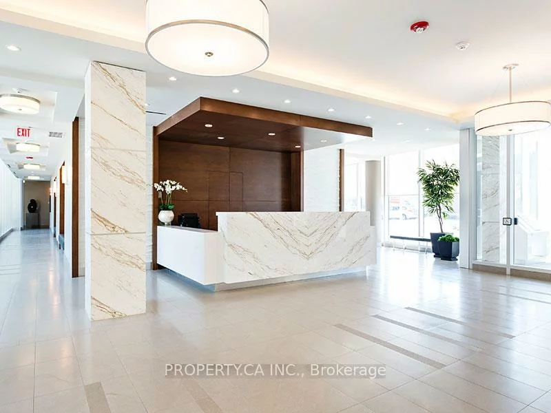 525, Wilson, Clanton Park, Toronto