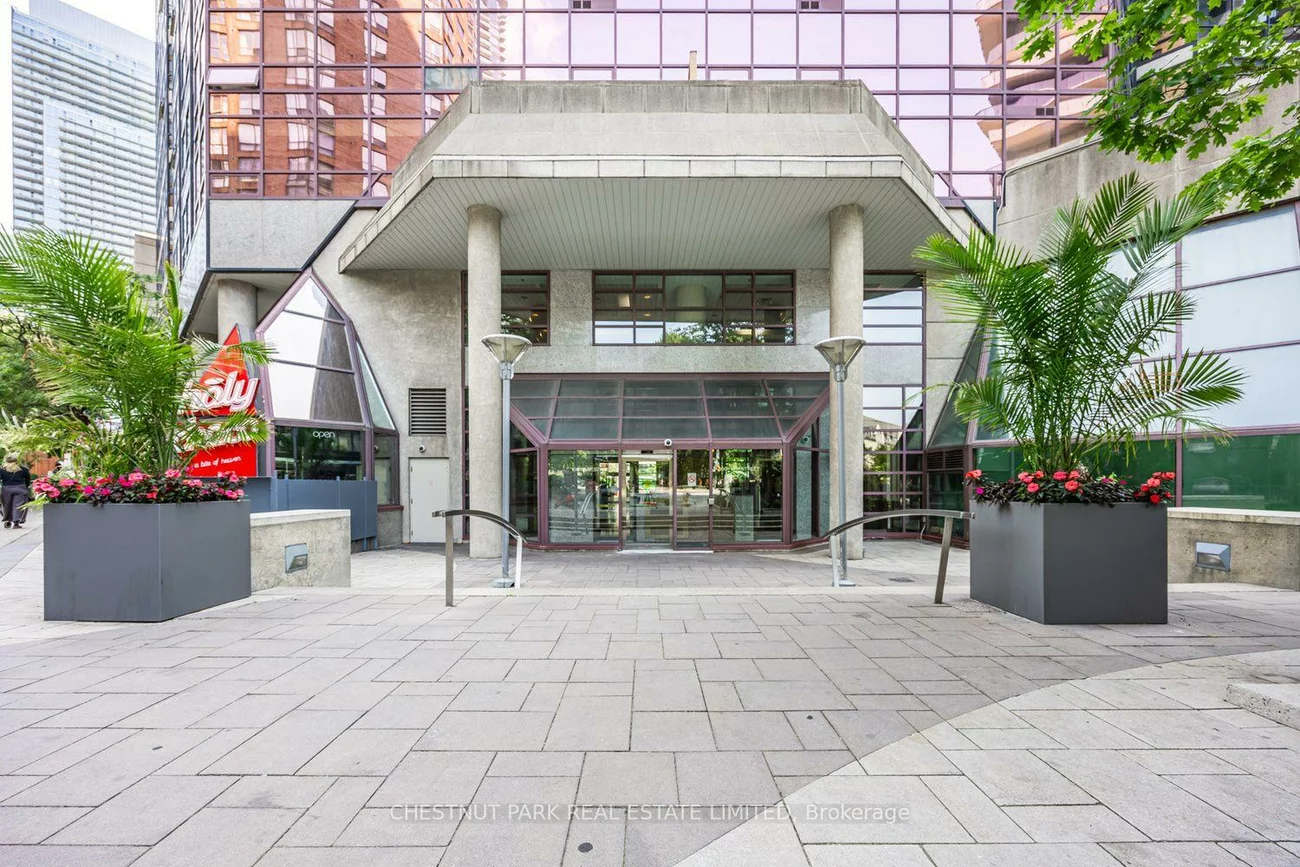 160, Baldwin, Kensington-Chinatown, Toronto