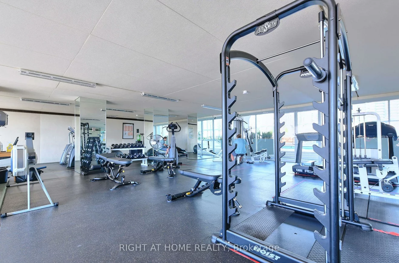 460, Queens, Waterfront Communities C1, Toronto