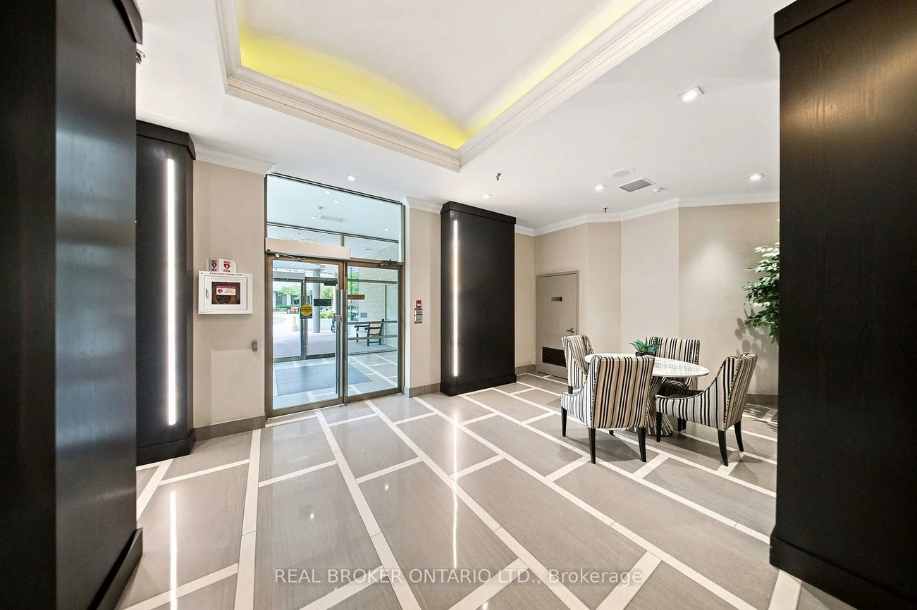 205, Wynford, Flemingdon Park, Toronto