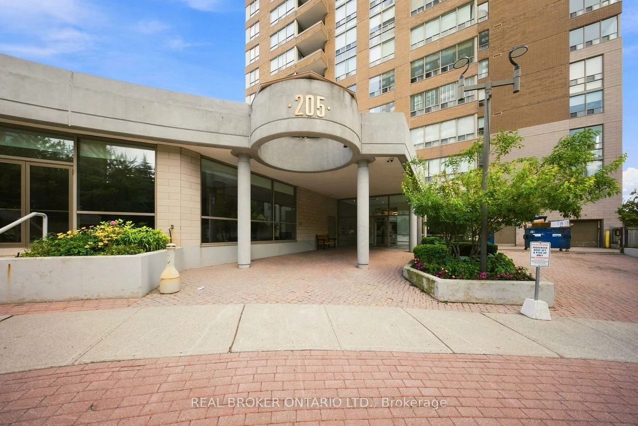 205, Wynford, Flemingdon Park, Toronto