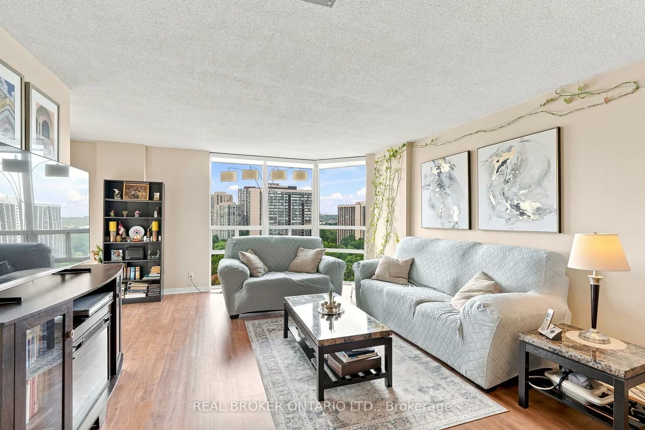 205, Wynford, Flemingdon Park, Toronto