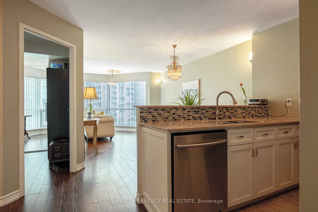 10, Yonge, Waterfront Communities C1, Toronto