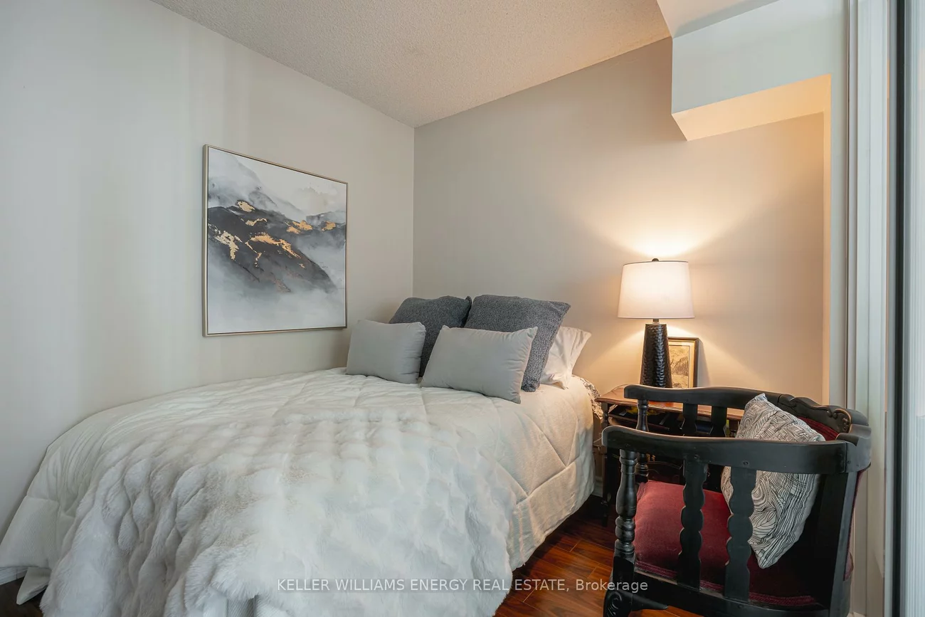 10, Yonge, Waterfront Communities C1, Toronto