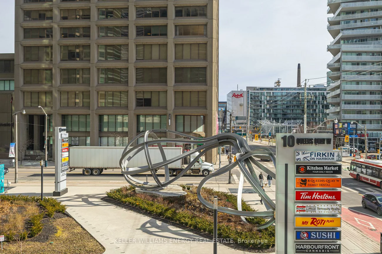 10, Yonge, Waterfront Communities C1, Toronto