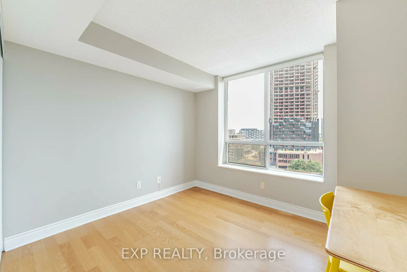 1103, Leslie, Banbury-Don Mills, Toronto