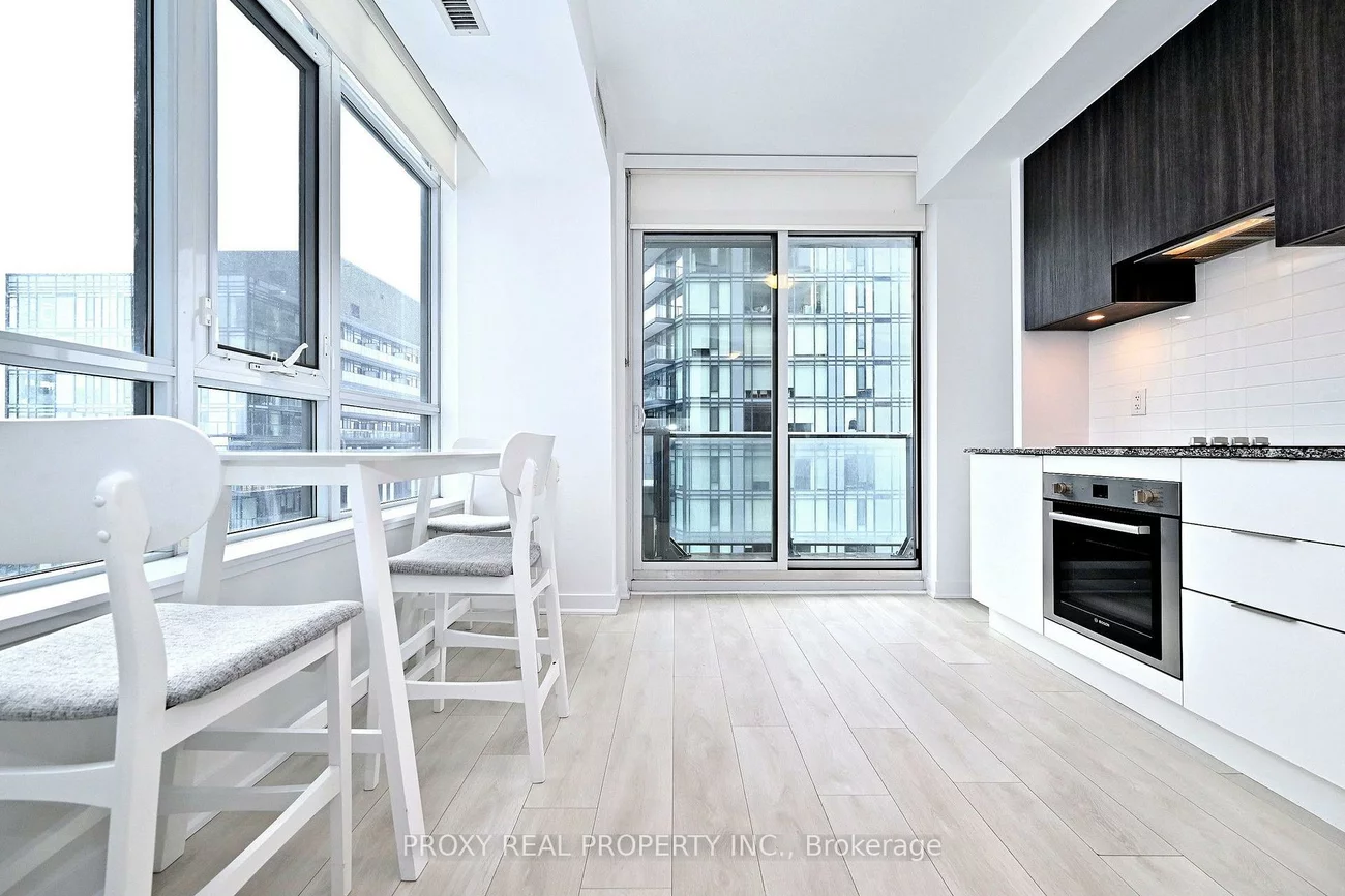 120, Parliament, Moss Park, Toronto