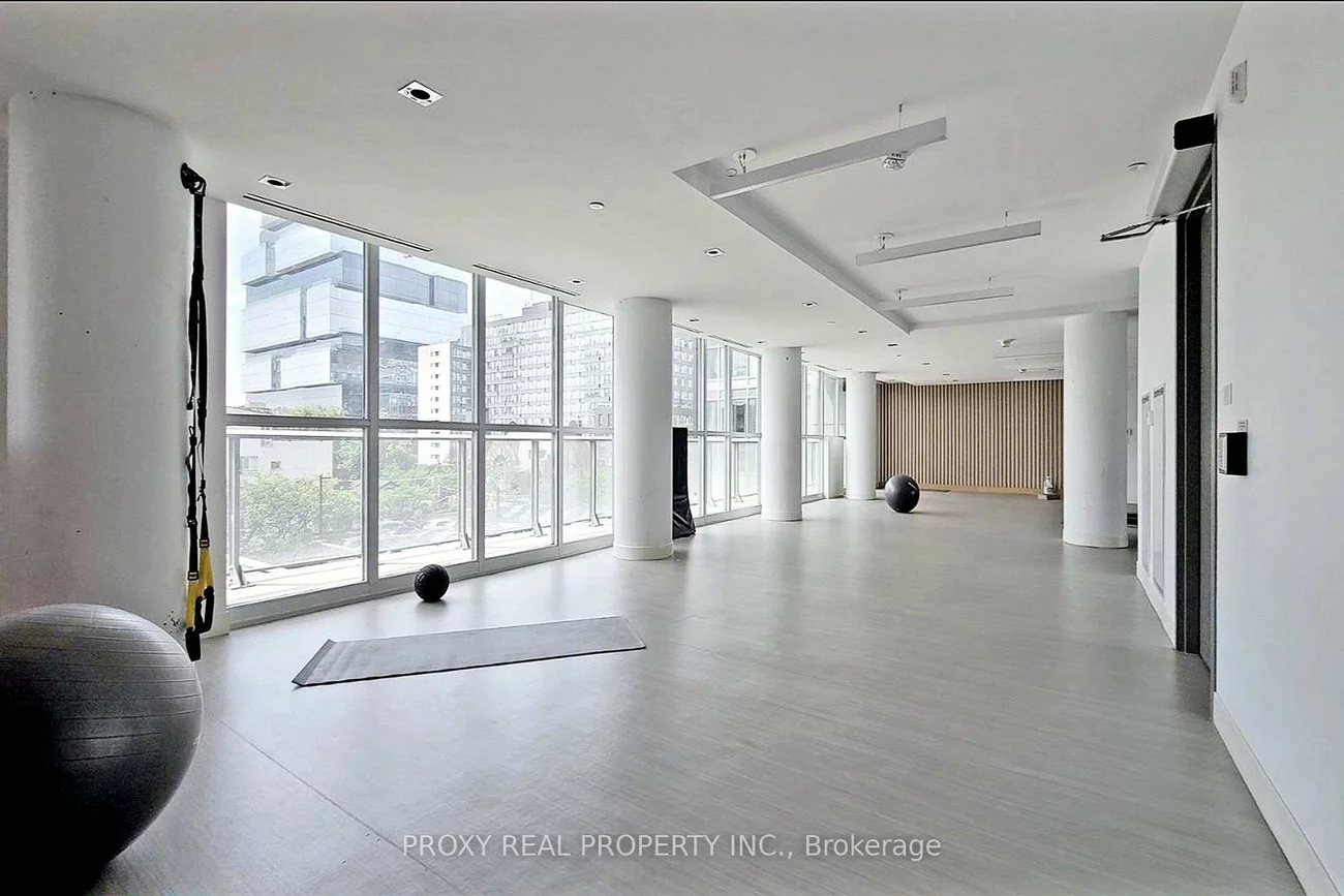 120, Parliament, Moss Park, Toronto