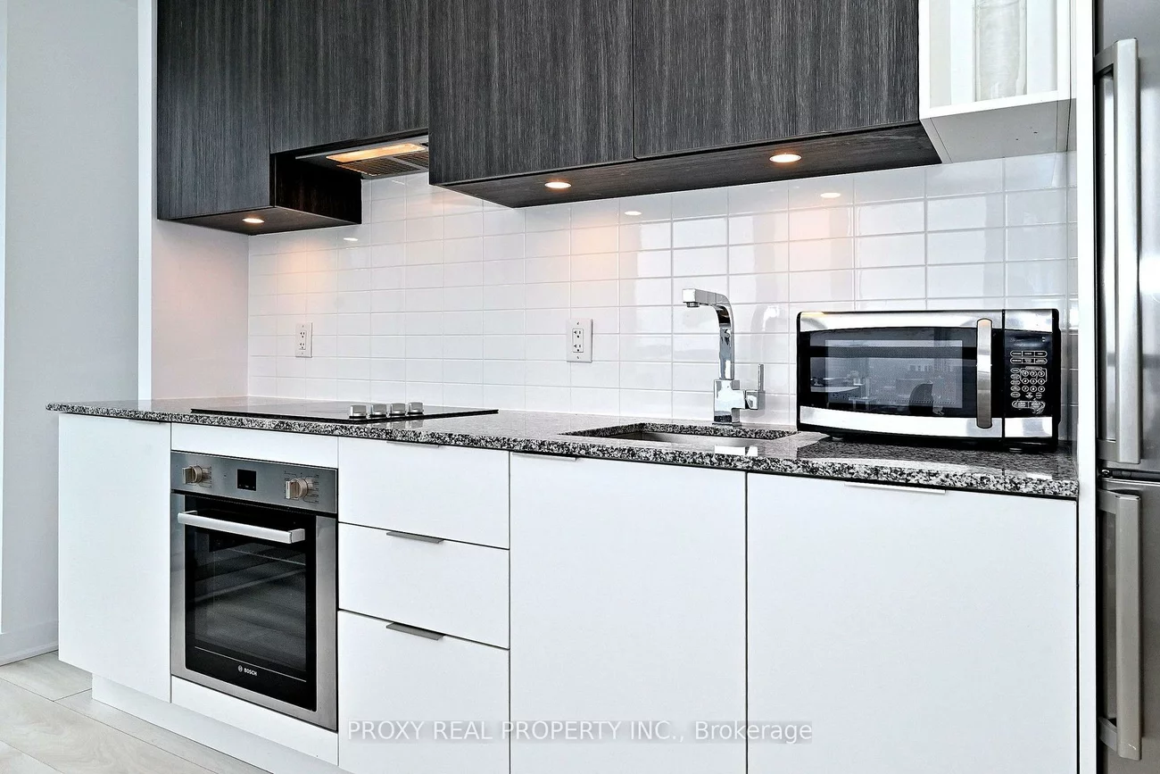 120, Parliament, Moss Park, Toronto