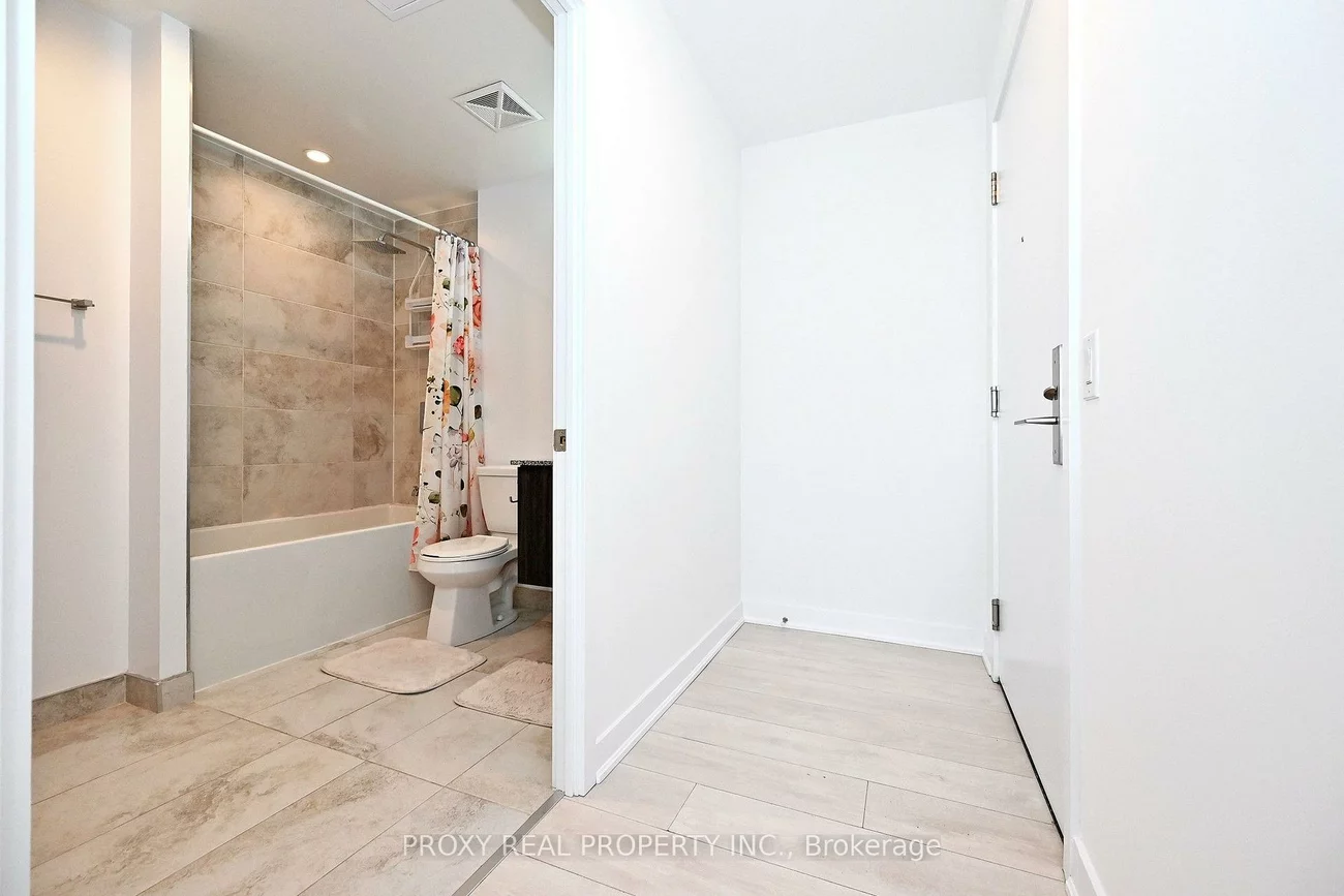 120, Parliament, Moss Park, Toronto