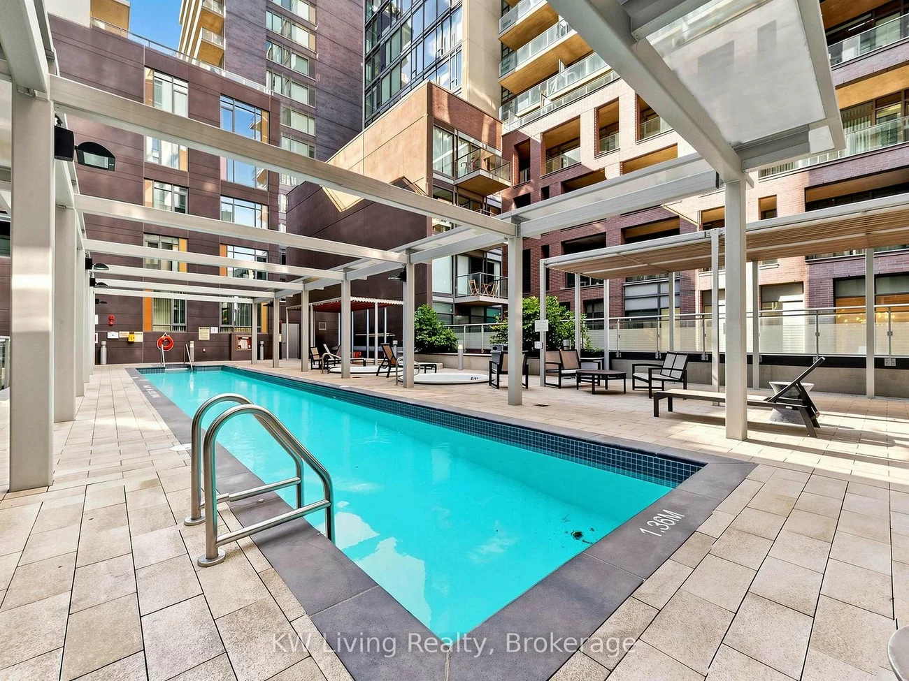 525, Adelaide, Waterfront Communities C1, Toronto