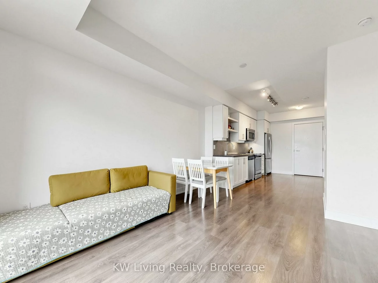 525, Adelaide, Waterfront Communities C1, Toronto
