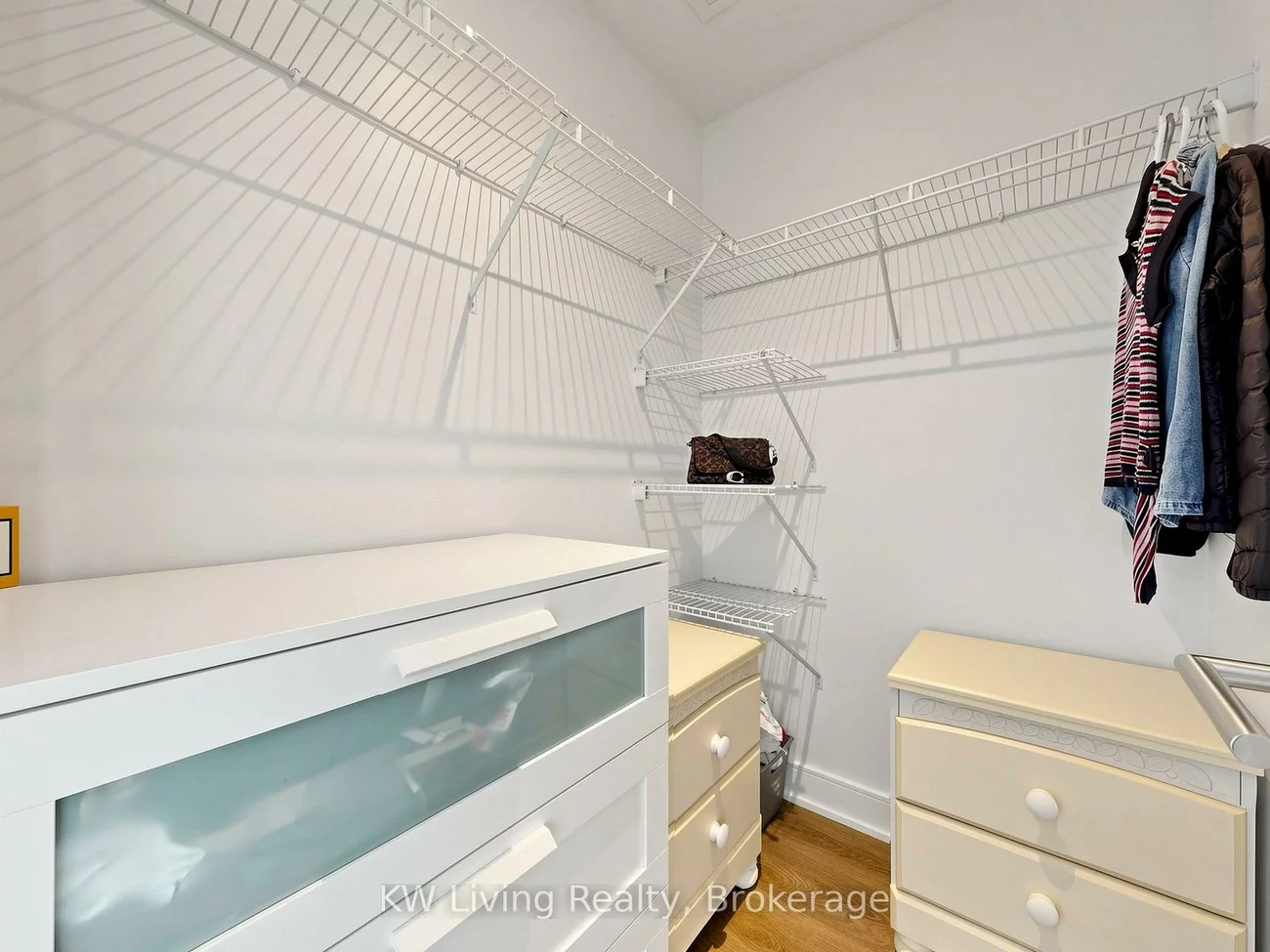 525, Adelaide, Waterfront Communities C1, Toronto
