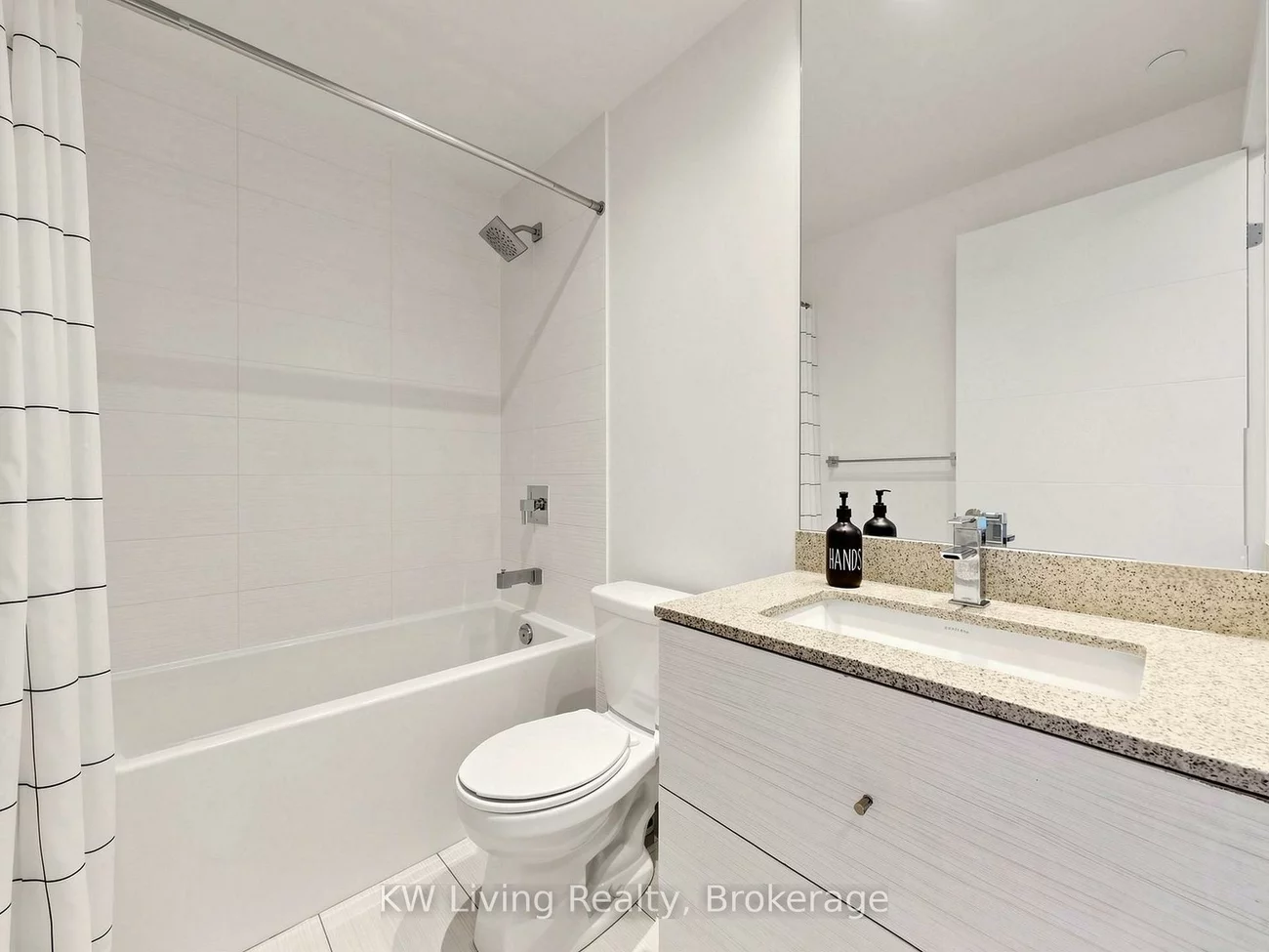 525, Adelaide, Waterfront Communities C1, Toronto