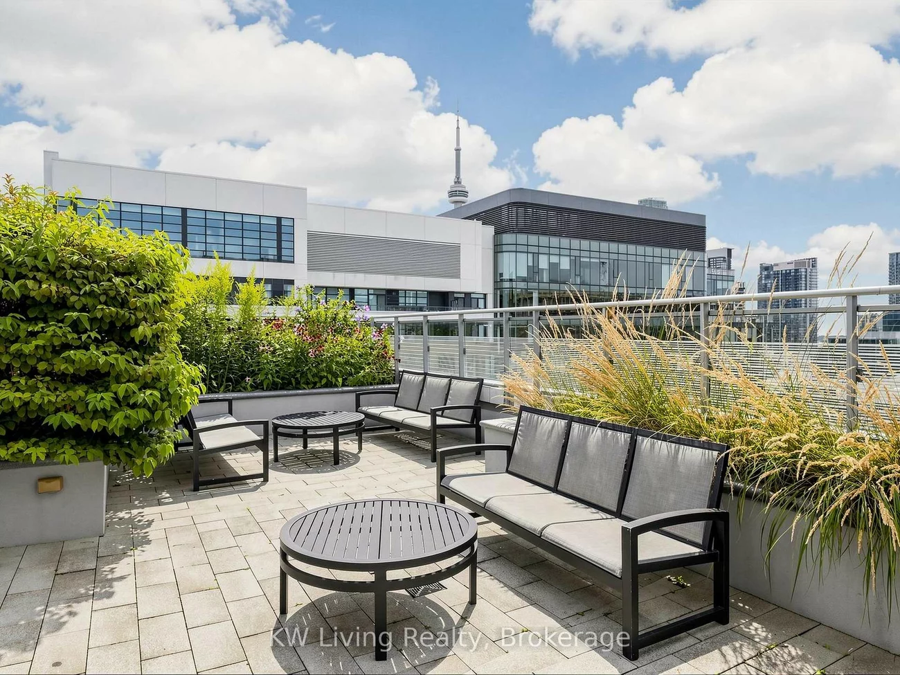 525, Adelaide, Waterfront Communities C1, Toronto