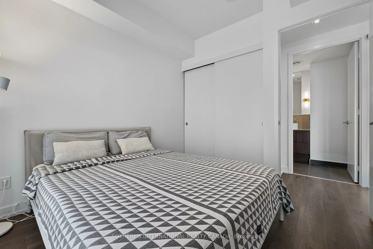 161, Roehampton, Mount Pleasant West, Toronto