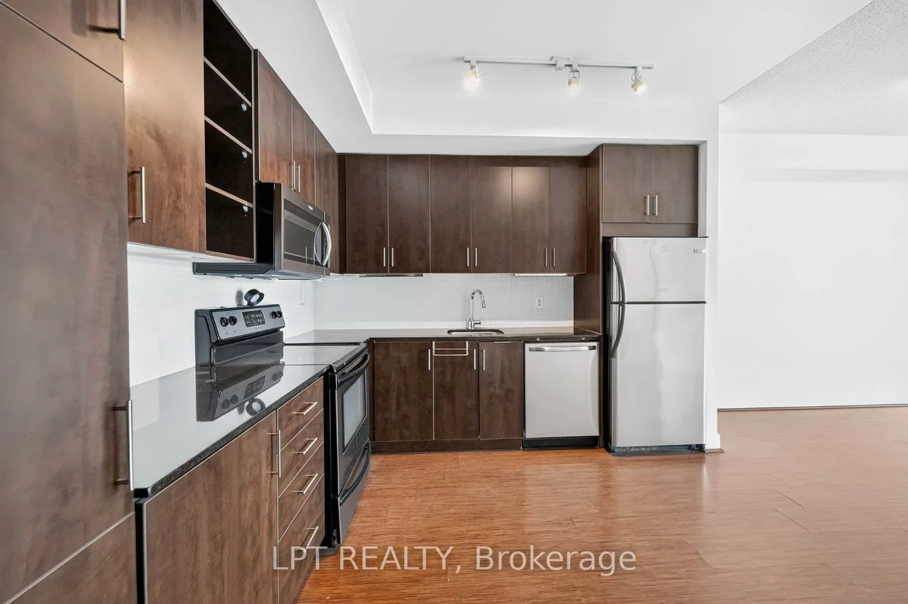 112, George, Moss Park, Toronto