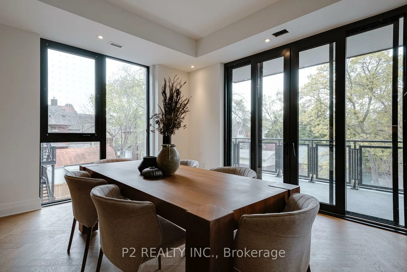 2, Forest Hill, Casa Loma, Toronto