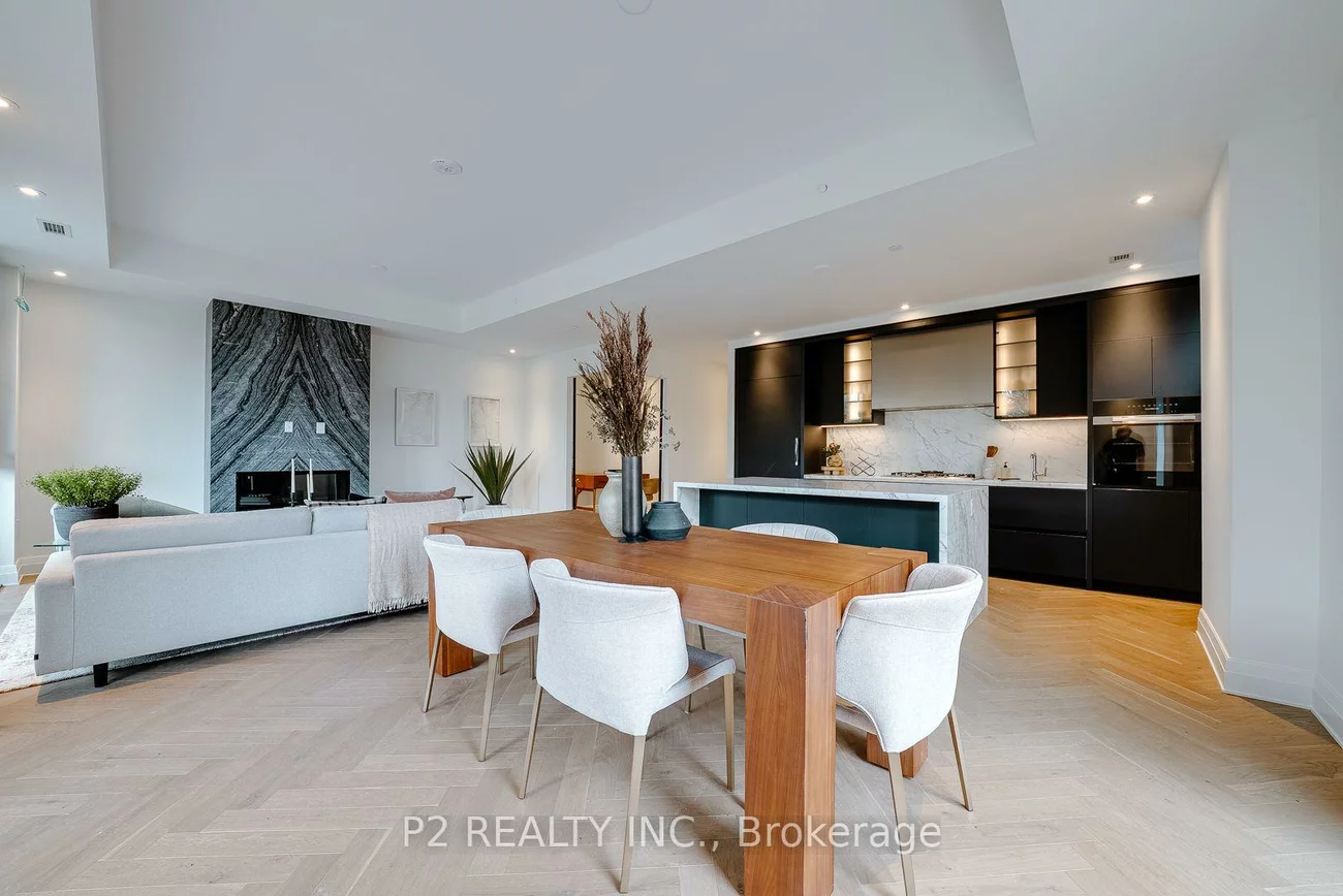 2, Forest Hill, Casa Loma, Toronto